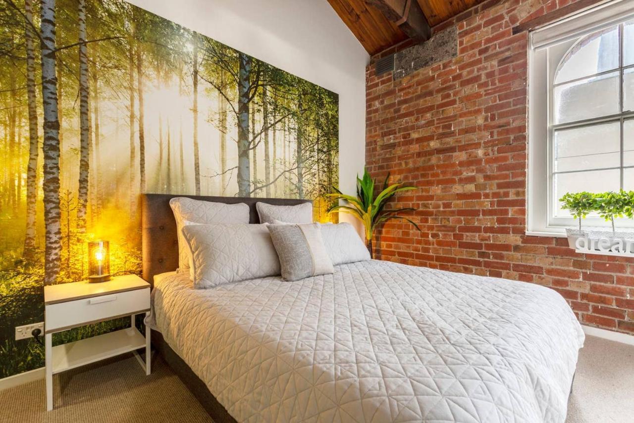 Ultra-chic Floor New York Style Loft Apartment *