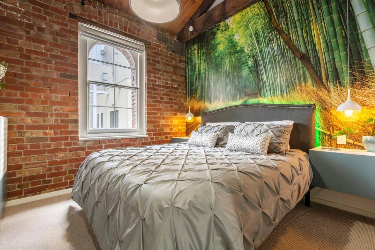Ultra-chic Floor New York Style Loft Melbourne