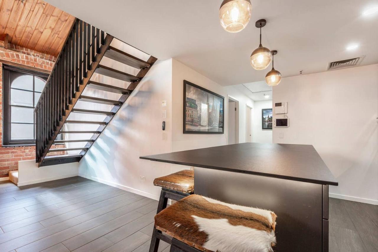 Ultra-chic Floor New York Style Loft Melbourne